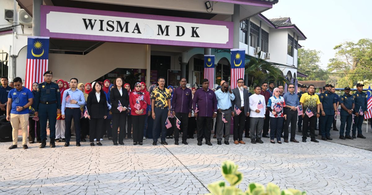 images/aktiviti_terkini/2025/jalur%20gemilang-min.jpg#joomlaImage://local-images/aktiviti_terkini/2025/jalur gemilang-min.jpg?width=1000&height=665