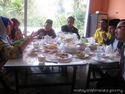 Majlis Perpisahan Puan Jamaih, Encik Roslan dan En. Abu Bakar