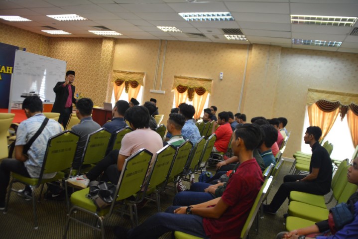 Lawatan Kolej Komuniti Masjid Tanah