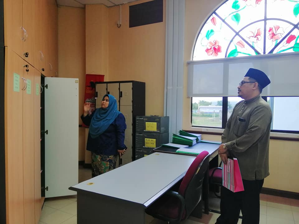 Lawatan Ketua Pendaftar Ke MRS Jasin