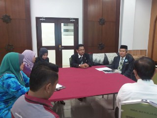 Lawatan Kerja Pegawai-Pegawai Mahkamah Persekutuan Putrajaya Bertujuan Melihat Pengurusan Rekod MSNM Lawatan Kerja Pegawai-Pegawai Mahkamah Persekutuan Putrajaya Bertujuan Melihat Pengurusan Rekod MSNM