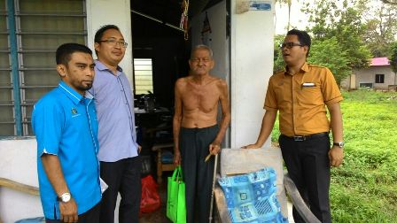 Sumbangan Ikhlas Warga MSNM Untuk Golongan Fakir Sempena Bulan Ramadhan 2015/1436H Sumbangan Ikhlas Warga MSNM Untuk Golongan Fakir Sempena Bulan Ramadhan 2015/1436H